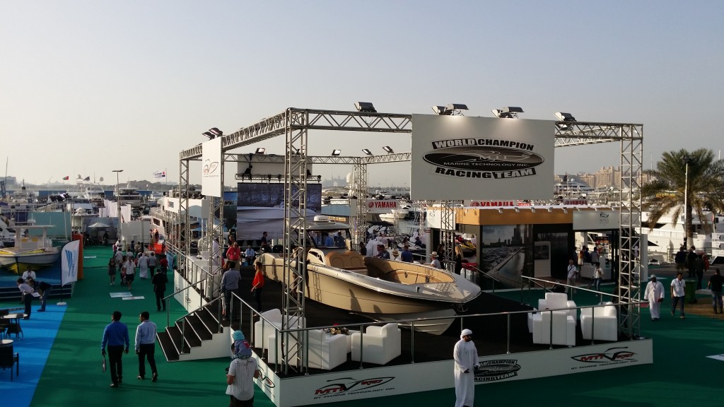 معرض دبي العالمي للقوارب-02