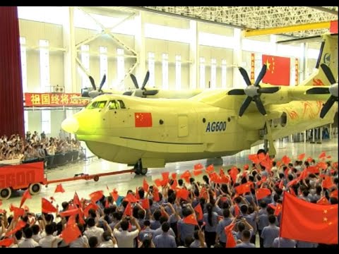 الصين تطلق أكبر طائرة برمائية في العالم