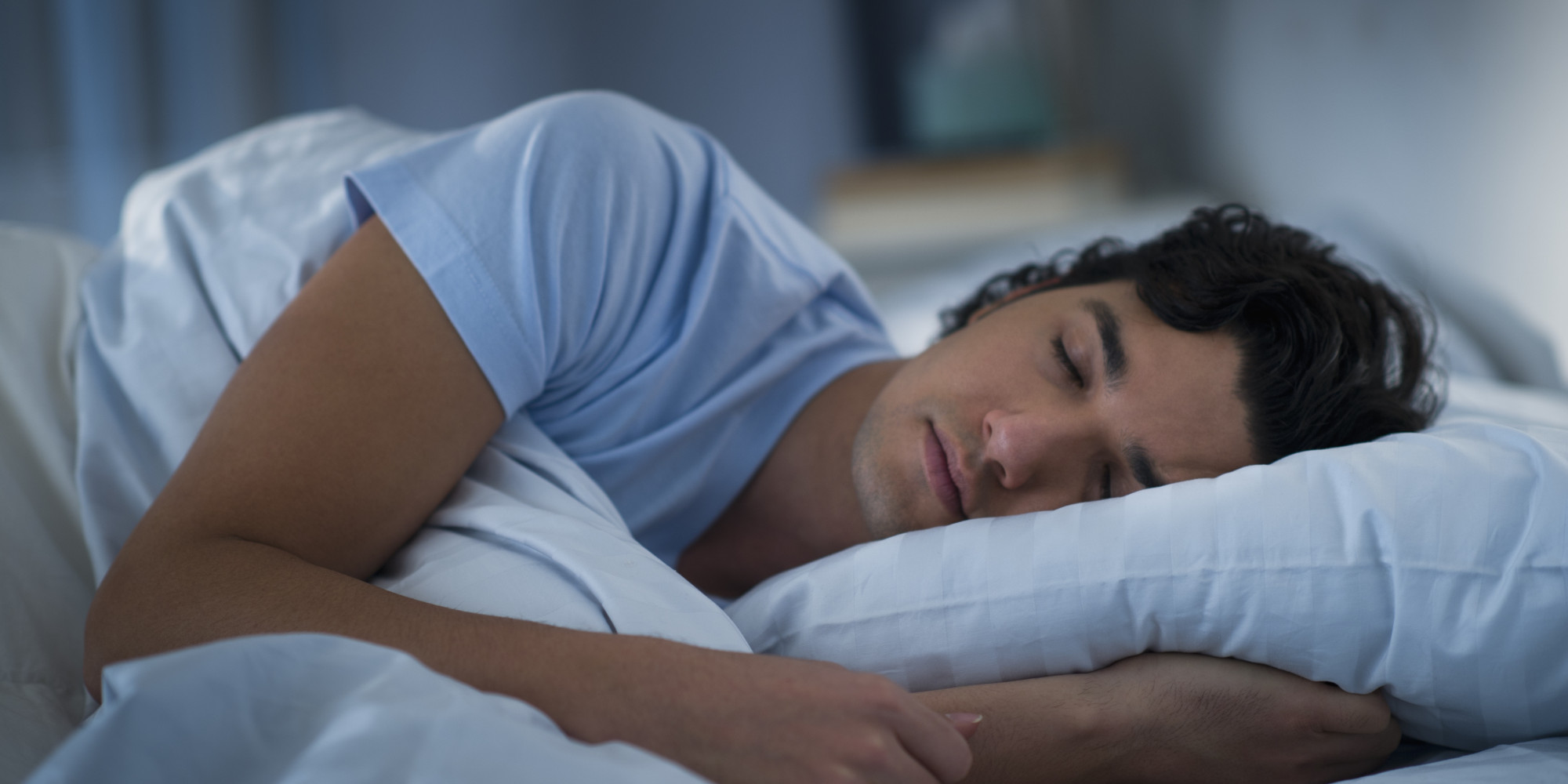النوم لساعات طويلة يضاعف خطر ألزهايمر