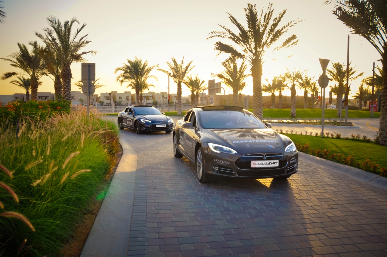 قافلة السيارات الكهربائية تنطلق في رحلة جديدة حول الإمارات وعُمان