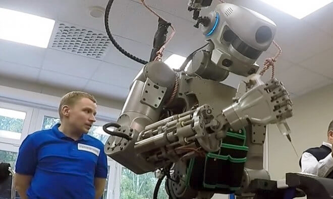 فيودور ..روبوت فضائي روسي مدجج بعتاد عسكري متطور