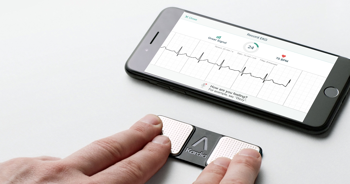 الهواتف الذكية قد تقي من الإصابة بالنوبة القلبية