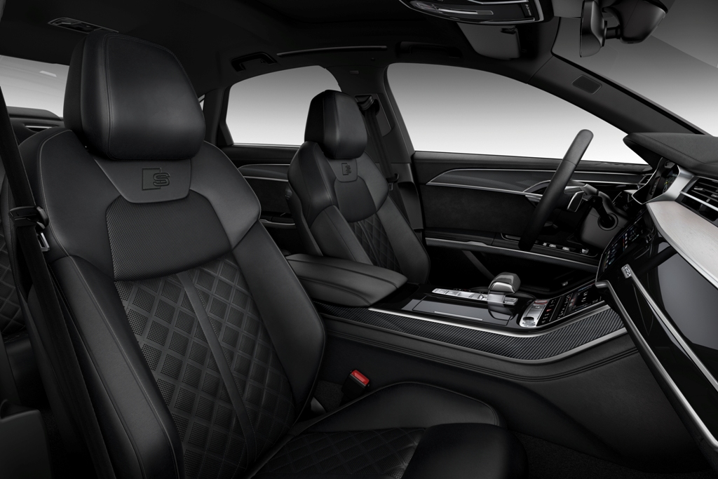 Audi S8 - interior- side shot
