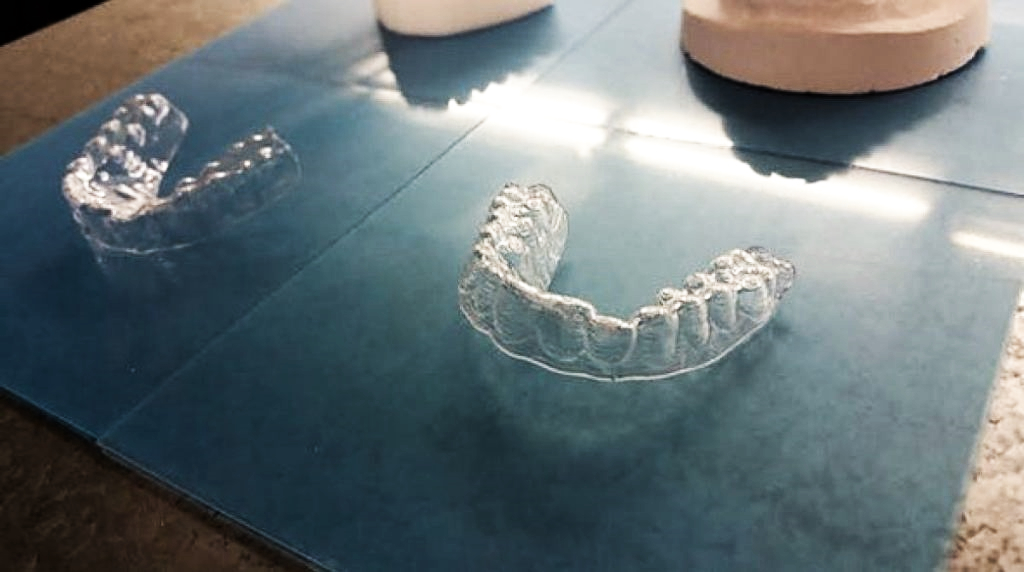 أسنان مقاومة للجراثيم بتقنية الطباعة بالأبعاد الثلاثة