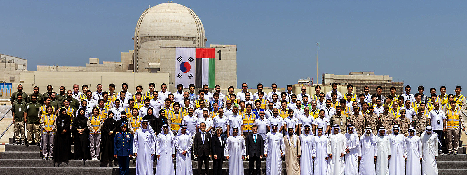 الإمارات تصبح أول بلد عربي يشغل محطات للطاقة النووية السلمية من خلال محطة براكة للطاقة النووية