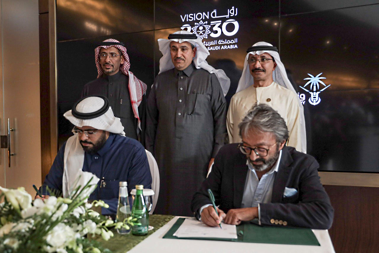 وزارة النقل السعودية تبرم اتفاقية مع فيرجن هايبرلوب ون لتطوير تكنولوجيا نقل الركاب والبضائع في المملكة