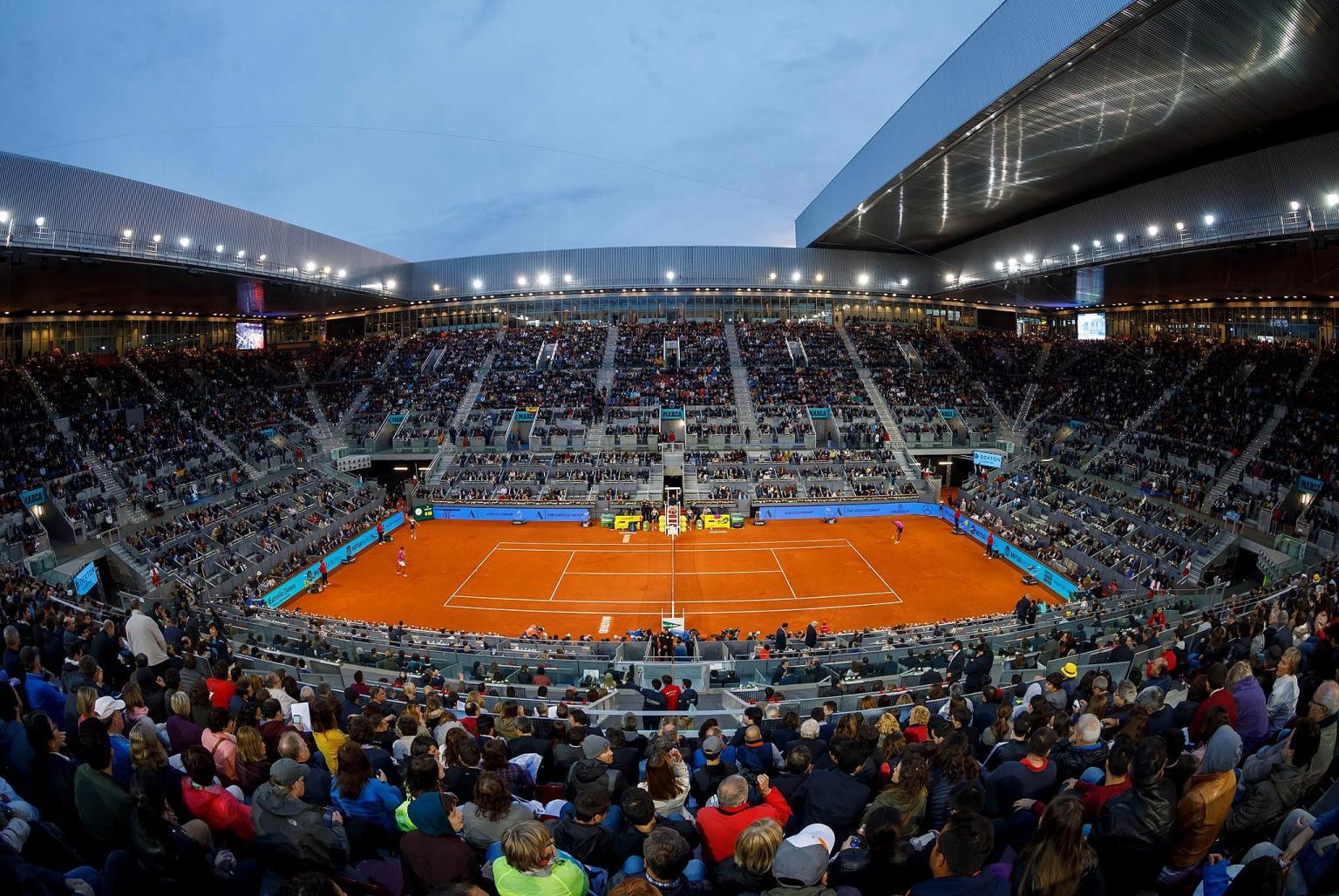 فيروس كورونا يتسبب في إقامة بطولة مدريد المفتوحة لكرة المضرب في منازل اللاعبين