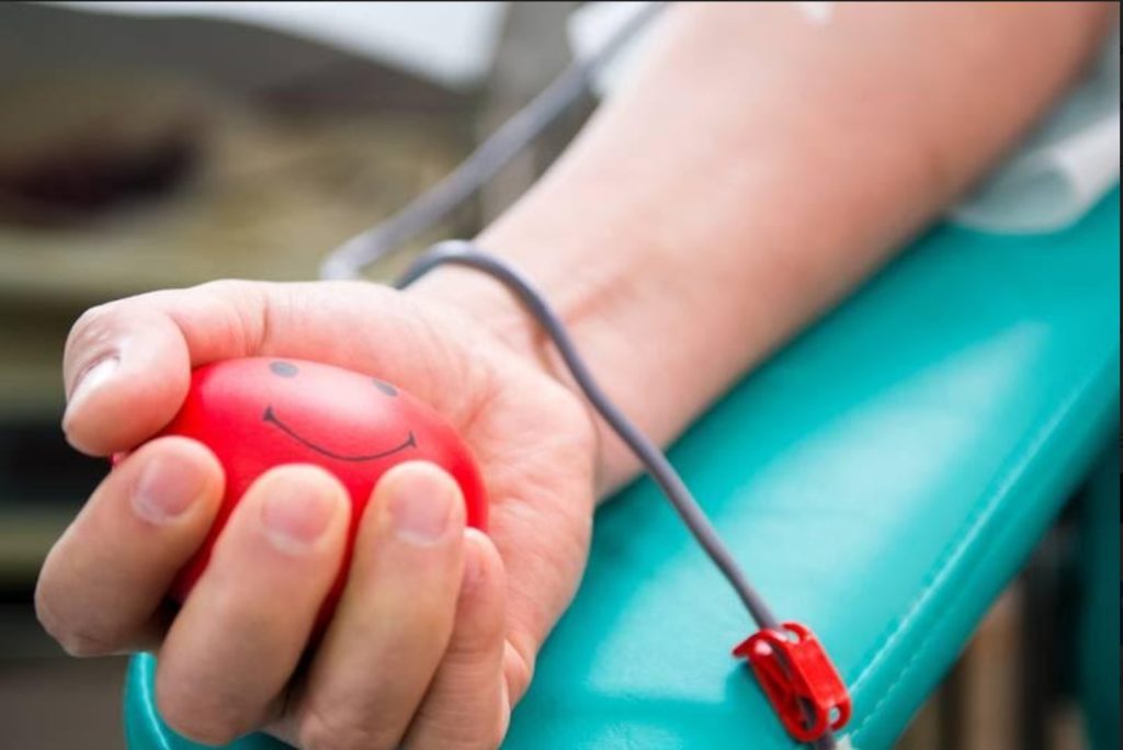 التبرع بالدم فوائد جسدية ونفسية