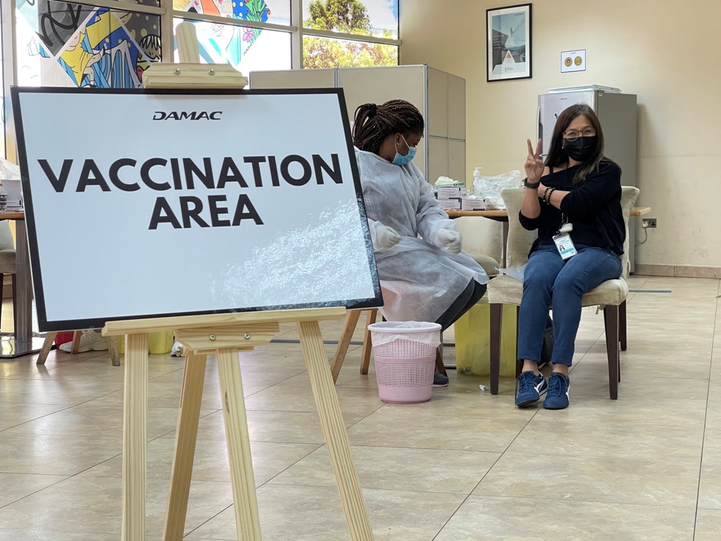 داماك تختتم بنجاح حملتها لتطعيم كوادرها ضد فيروس كورونا