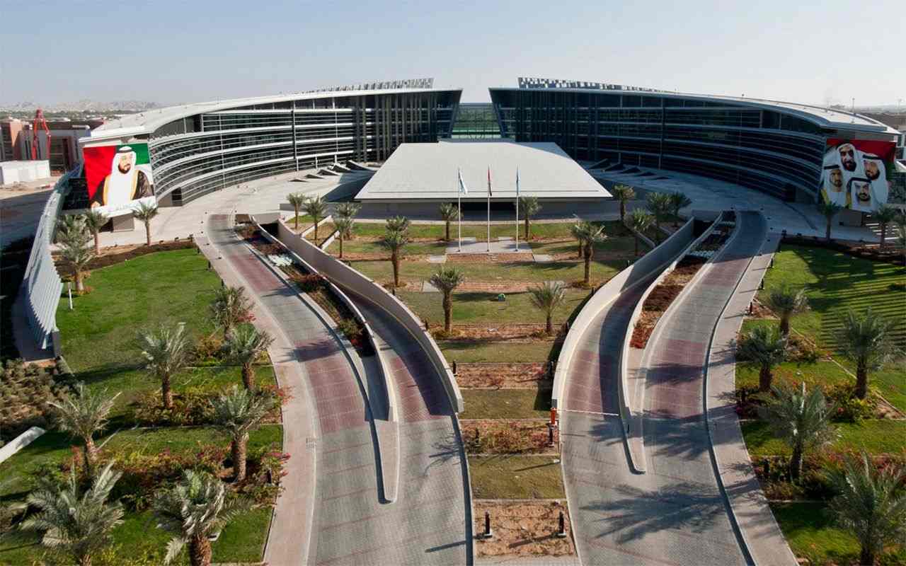 جامعة الإمارات تحتفي باليوم العالمي للفيزياء الطبية